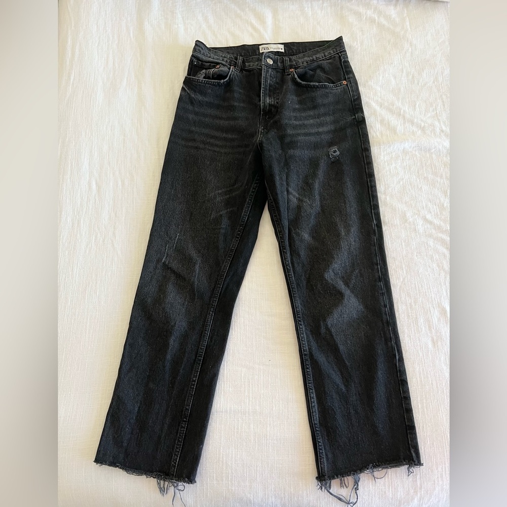 Zara HI-RISE STRAIGHT LEG JEANS TRF